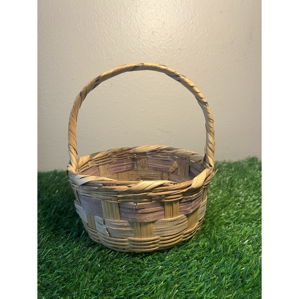 Vintage 1950s/60s Bamboo Wicker Hand Woven Splint Small Basket 6.5" Round